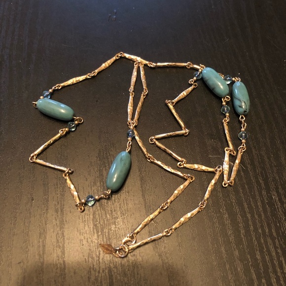 Sarah Coventry Howlite and Blue Topaz Necklace - Picture 2 of 6